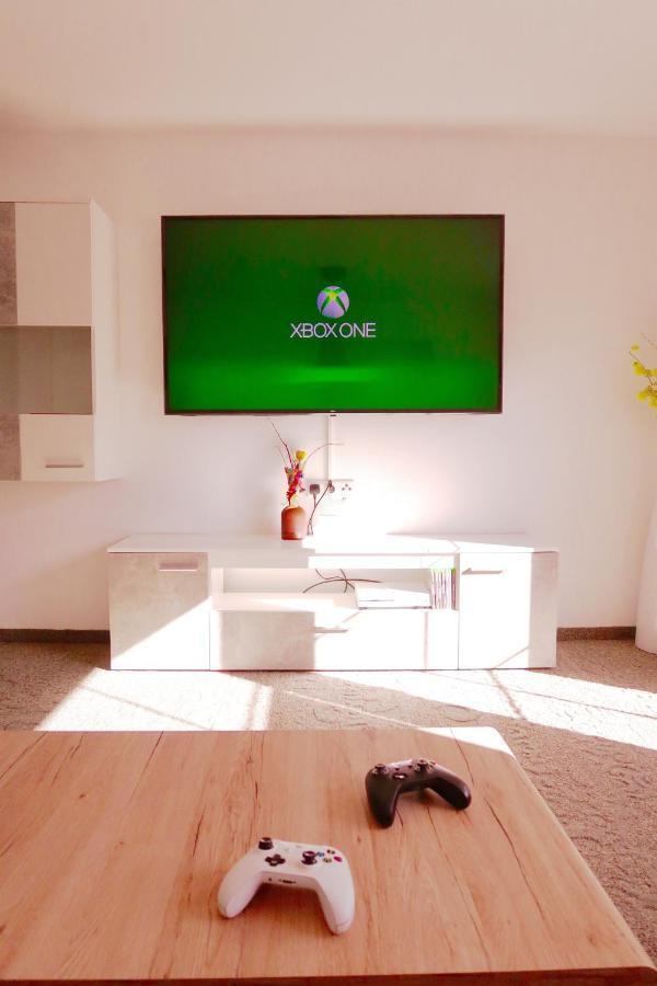 Ahorn View Apartament *
